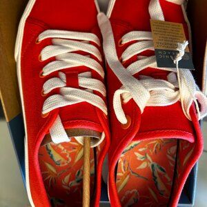 Vionic Oasis Canvas sneakers